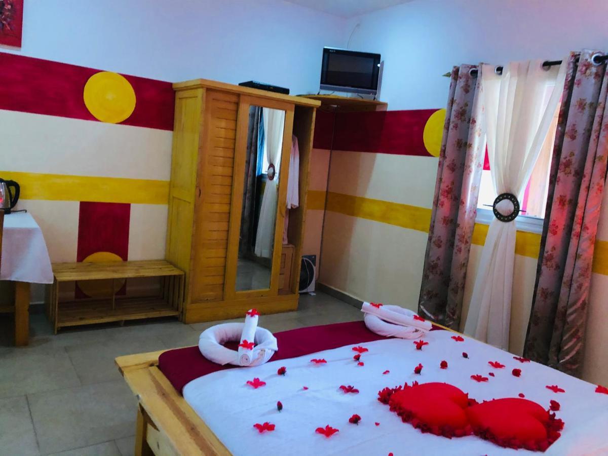 Petite Flower Guest House Talata-maty Kültér fotó