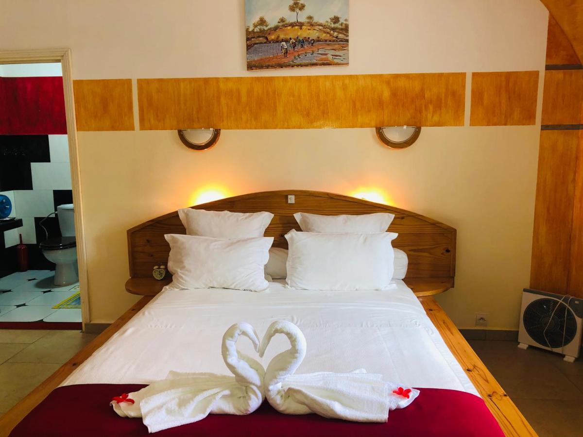 Petite Flower Guest House Talata-maty Kültér fotó