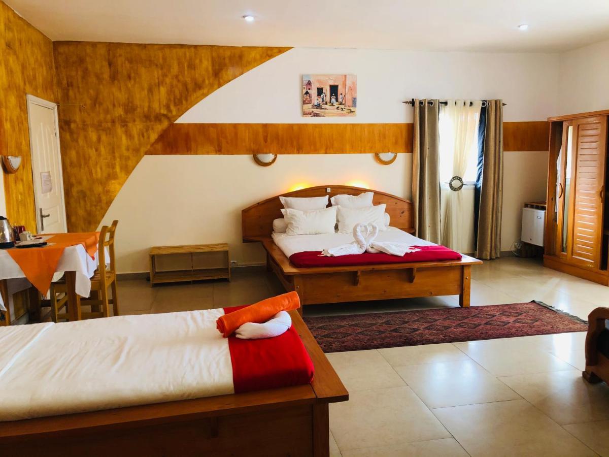 Petite Flower Guest House Talata-maty Kültér fotó