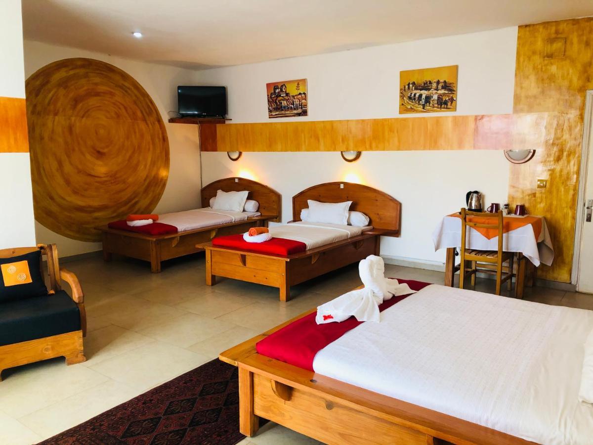 Petite Flower Guest House Talata-maty Kültér fotó