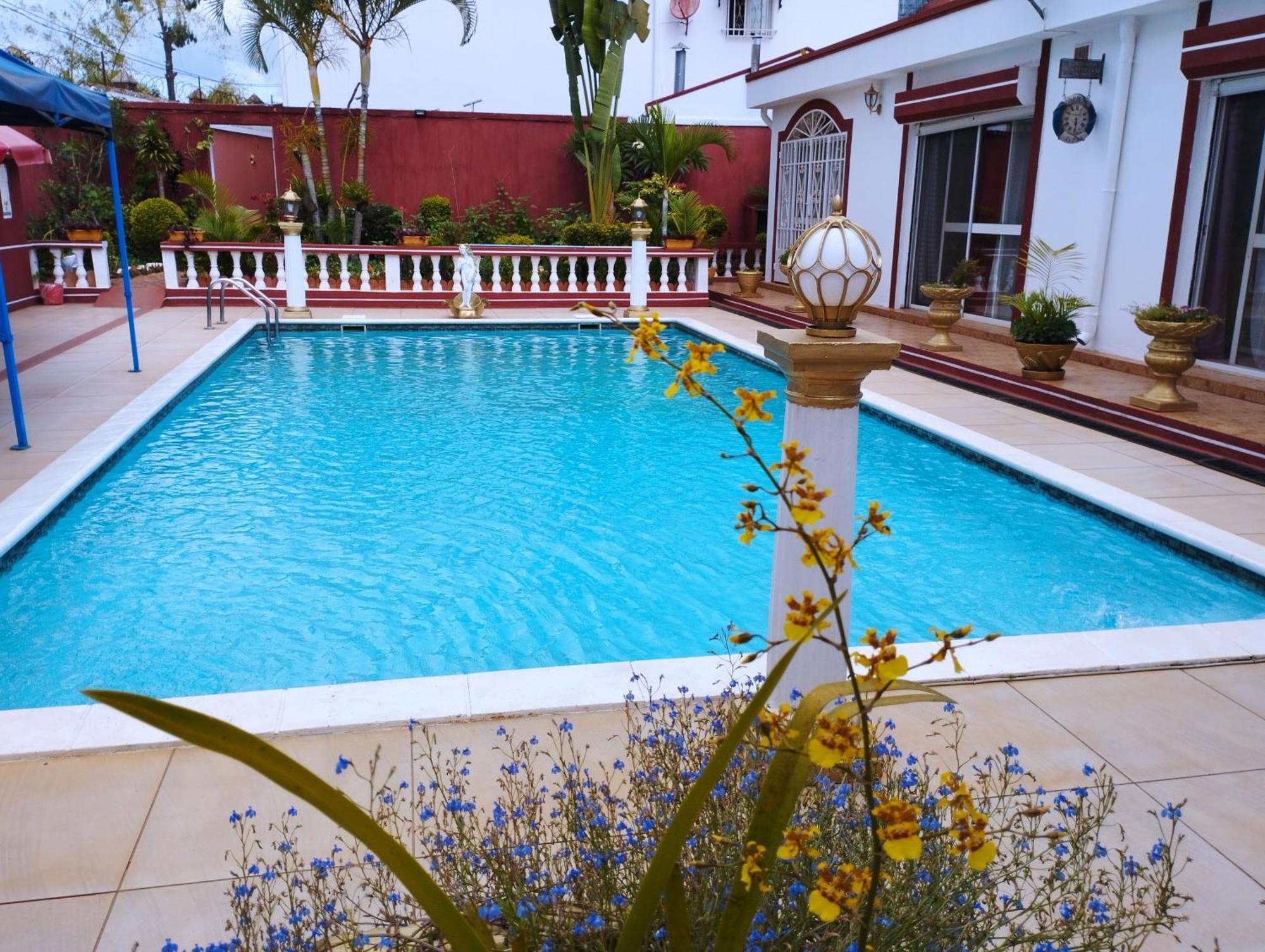 Petite Flower Guest House Talata-maty Kültér fotó