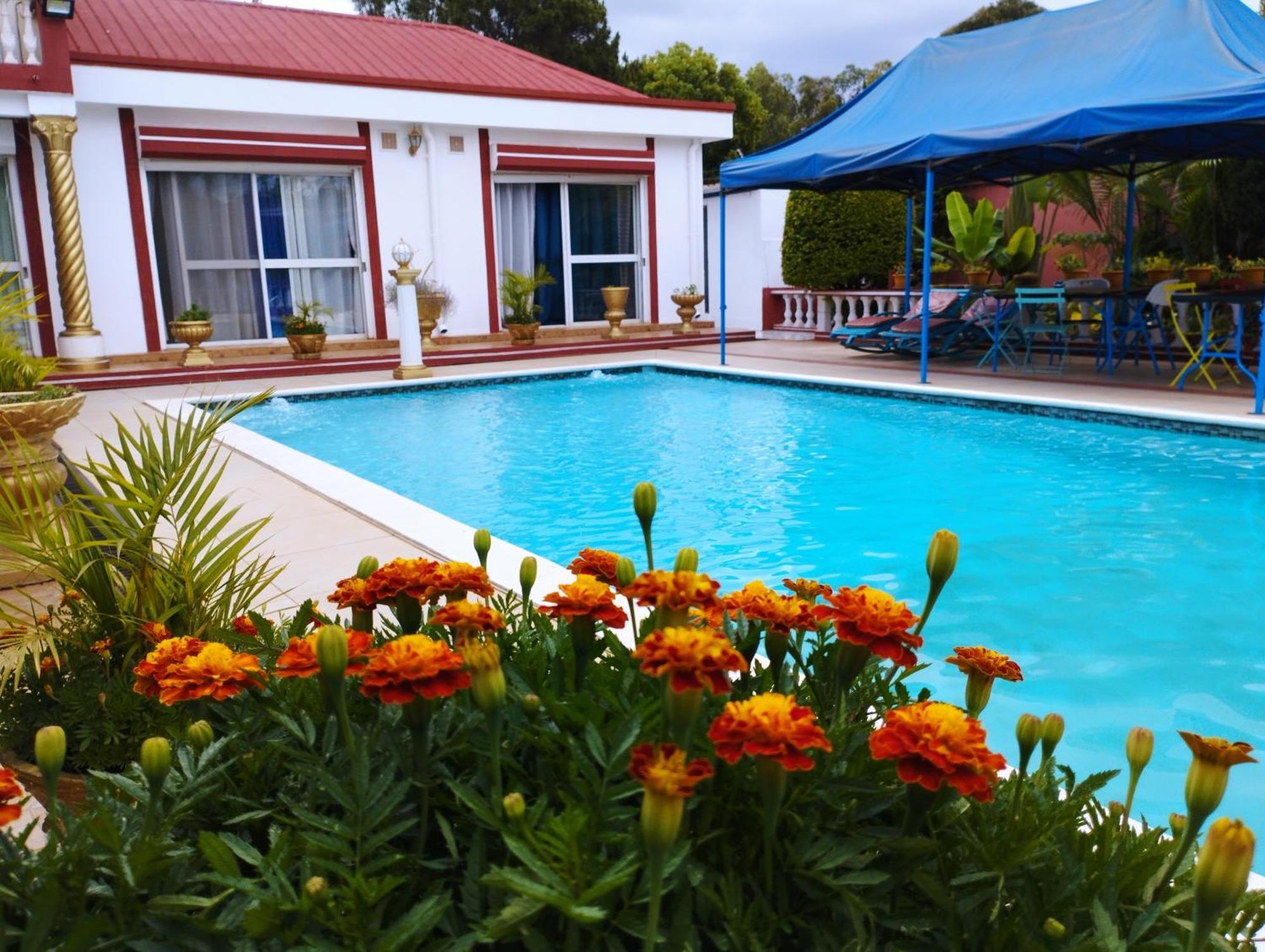 Petite Flower Guest House Talata-maty Kültér fotó