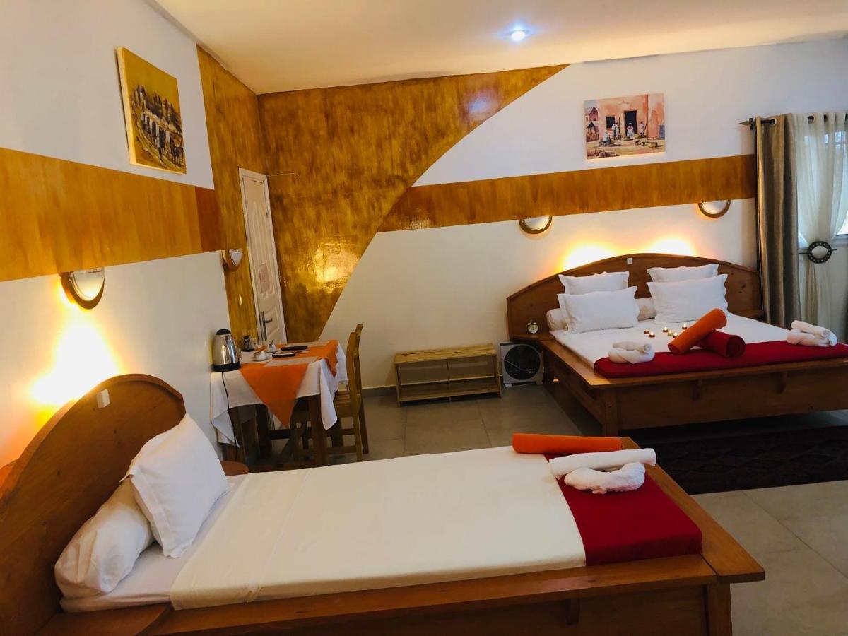 Petite Flower Guest House Talata-maty Kültér fotó